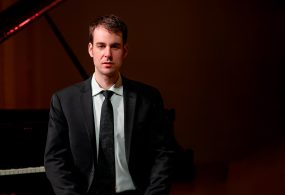 Pianiste accompagnateur Martin Pelletier à l'Académie.