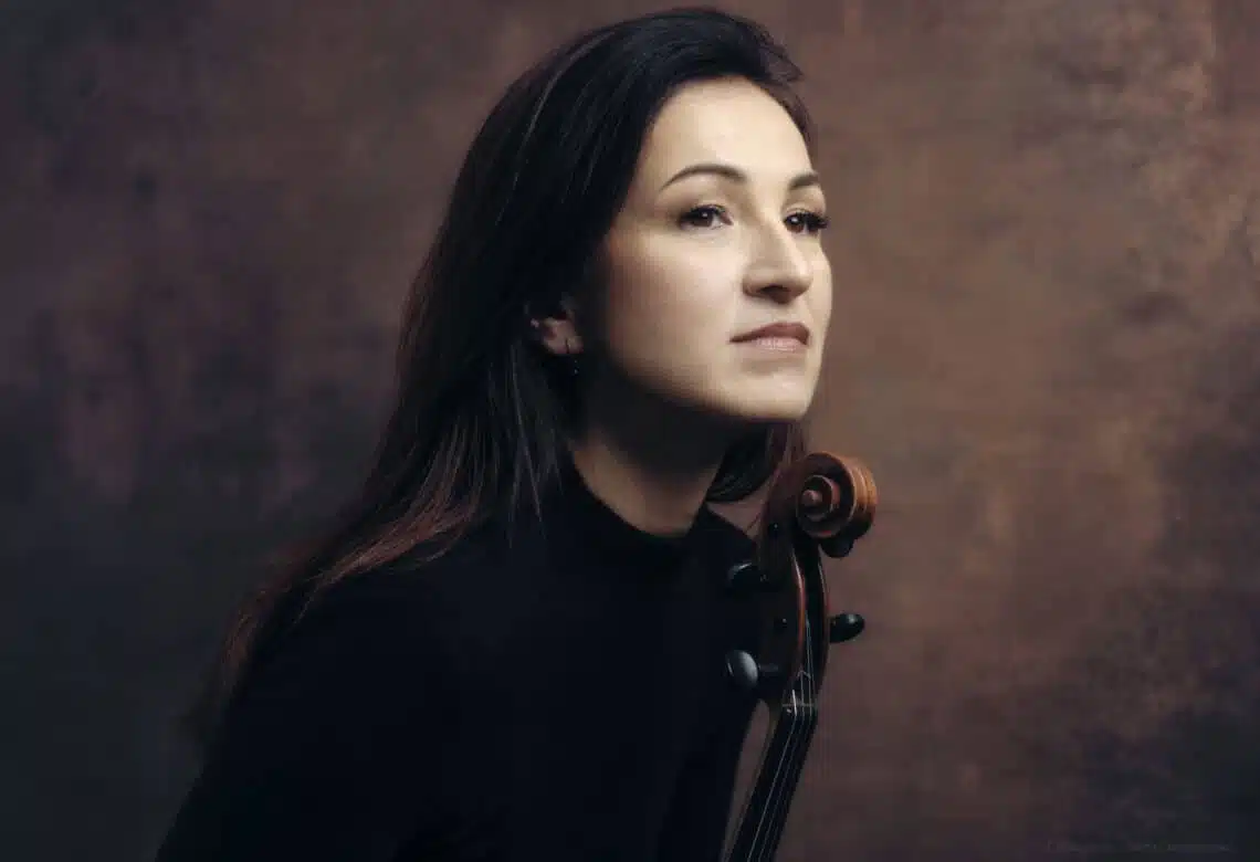 2024-hs-elvira-misbakhova-site-web
